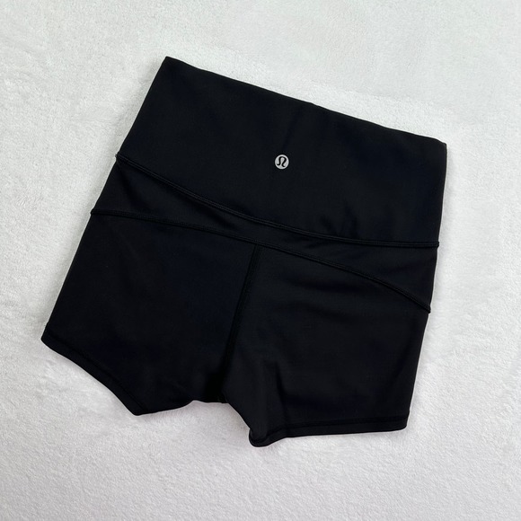 Lululemon Short - 4 - Picture 4 of 5